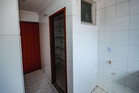 Apartamento para alugar com 180m², 3 quartos e 2 vagasÁrea de Serviço