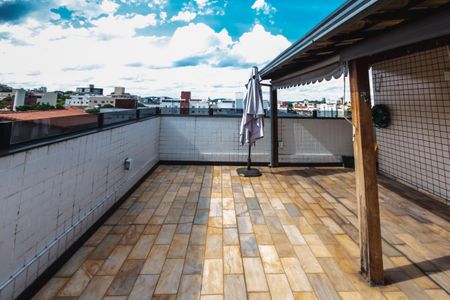 Apartamento para alugar com 180m², 3 quartos e 2 vagasVaranda