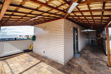 Apartamento para alugar com 180m², 3 quartos e 2 vagasVaranda