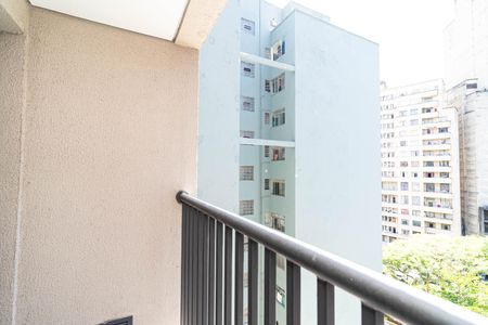 Apartamento à venda com 27m², 1 quarto e sem vaga Apartamento à venda com 27m², 1 quarto e sem vagaSacada