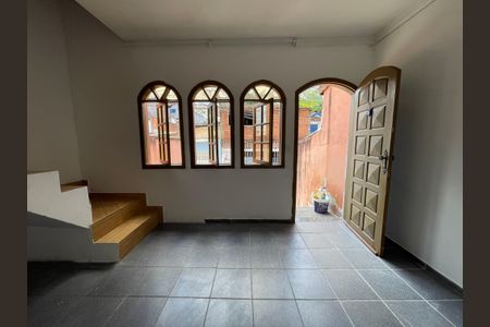 Casa para alugar com 60m², 2 quartos e 1 vaga Casa para alugar com 60m², 2 quartos e 1 vagaSala