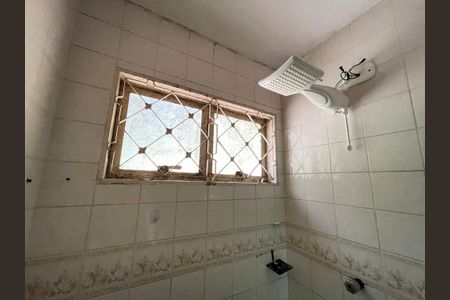 Casa para alugar com 60m², 2 quartos e 1 vaga Casa para alugar com 60m², 2 quartos e 1 vagaBanheiro