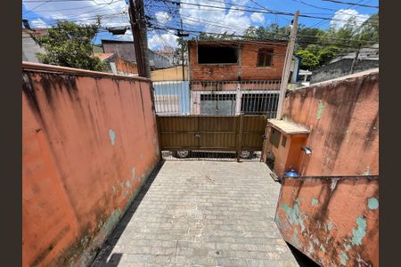 Casa para alugar com 60m², 2 quartos e 1 vaga Casa para alugar com 60m², 2 quartos e 1 vagaGaragem