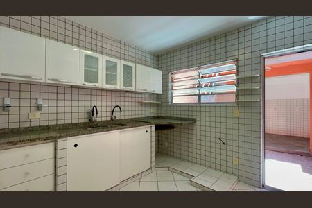 Casa para alugar com 120m², 2 quartos e 1 vagaCozinha