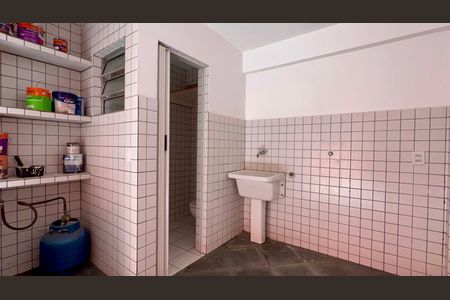 Casa para alugar com 120m², 2 quartos e 1 vagaÁrea de Serviço