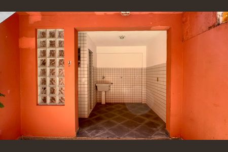 Casa para alugar com 120m², 2 quartos e 1 vagaQuintal