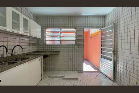 Casa para alugar com 120m², 2 quartos e 1 vagaCozinha