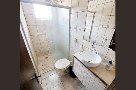 Casa à venda com 226m², 5 quartos e 3 vagas Casa à venda com 226m², 5 quartos e 3 vagasBanheiro 3 - Casa 2