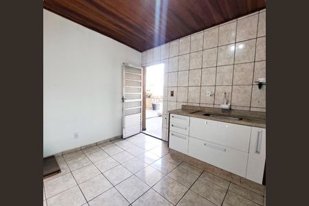 Casa à venda com 226m², 5 quartos e 3 vagas Casa à venda com 226m², 5 quartos e 3 vagasCozinha - Casa 2