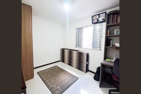 Casa à venda com 226m², 5 quartos e 3 vagas Casa à venda com 226m², 5 quartos e 3 vagas Quarto 1 - Casa 1