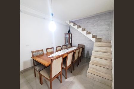 Casa para alugar com 65m², 3 quartos e 2 vagas Casa para alugar com 65m², 3 quartos e 2 vagasSala de Jantar