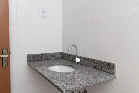 Casa à venda com 130m², 2 quartos e 1 vaga