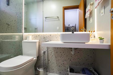 Casa à venda com 180m², 3 quartos e 3 vagasBanheiro social