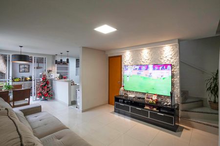 Sala de casa à venda com 3 quartos, 180m² em Braúnas, Contagem