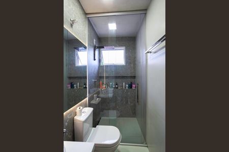 Casa à venda com 180m², 3 quartos e 3 vagasBanheiro da suíte