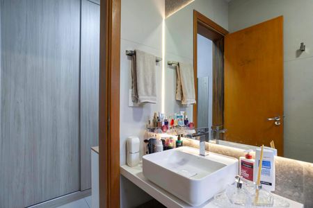 Casa à venda com 180m², 3 quartos e 3 vagasBanheiro da suíte