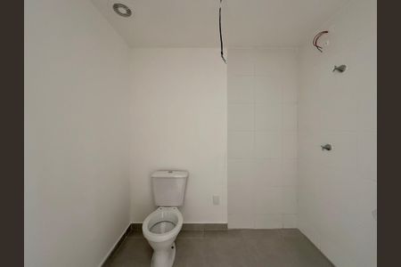 Studio para alugar com 37m², 0 quarto e sem vaga Studio para alugar com 37m², 0 quarto e sem vagaBanheiro