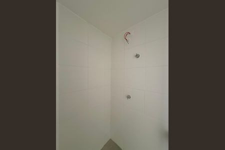 Studio para alugar com 37m², 0 quarto e sem vaga Studio para alugar com 37m², 0 quarto e sem vagaBanheiro