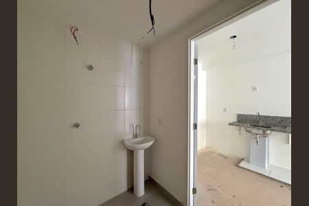 Studio para alugar com 37m², 0 quarto e sem vaga Studio para alugar com 37m², 0 quarto e sem vagaBanheiro