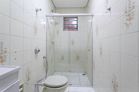 Apartamento para alugar com 60m², 2 quartos e 1 vaga Apartamento para alugar com 60m², 2 quartos e 1 vagaBanheiro social