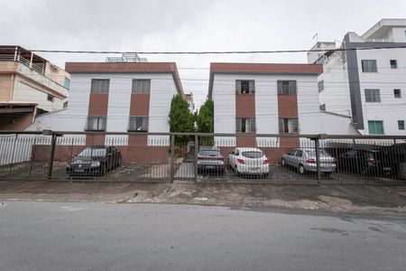 Apartamento para alugar com 60m², 2 quartos e 1 vaga Apartamento para alugar com 60m², 2 quartos e 1 vagaFachada