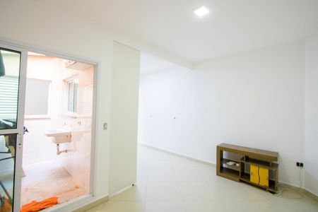 Sala de apartamento para alugar com 2 quartos, 42m² em Jardim Las Vegas, Santo André