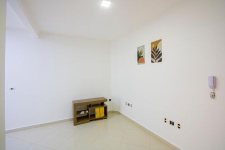 Sala de apartamento para alugar com 2 quartos, 42m² em Jardim Las Vegas, Santo André