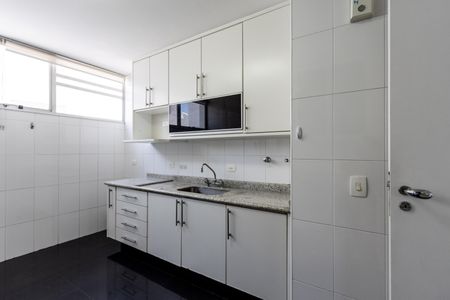 Apartamento à venda com 137m², 4 quartos e 2 vagasCozinha
