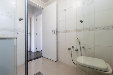 Apartamento à venda com 137m², 4 quartos e 2 vagasBanheiro do Corredor