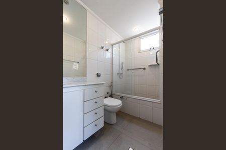 Apartamento à venda com 137m², 4 quartos e 2 vagasBanheiro da Suíte