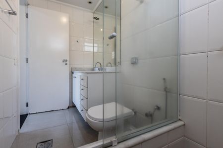 Apartamento à venda com 137m², 4 quartos e 2 vagasBanheiro da Suíte