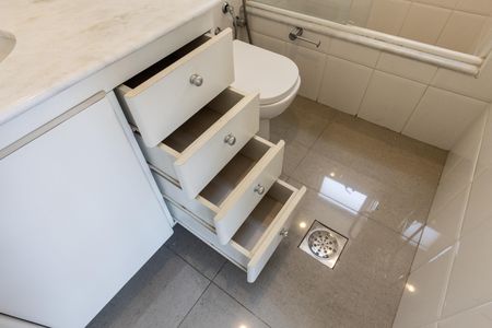 Apartamento à venda com 137m², 4 quartos e 2 vagasBanheiro da Suíte