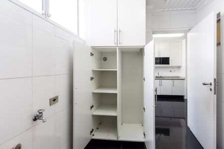 Apartamento à venda com 137m², 4 quartos e 2 vagasÁrea de Serviço