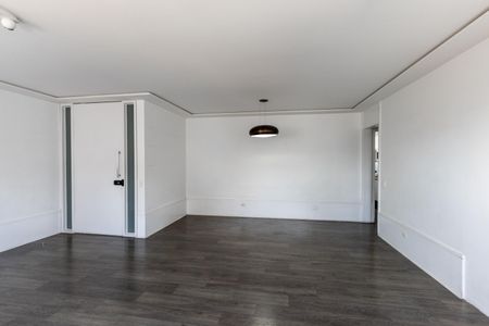 Apartamento à venda com 137m², 4 quartos e 2 vagasSala
