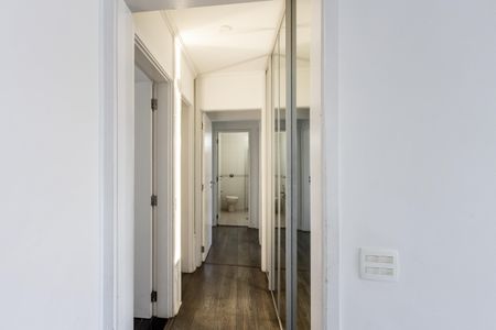 Apartamento à venda com 137m², 4 quartos e 2 vagasCorredor