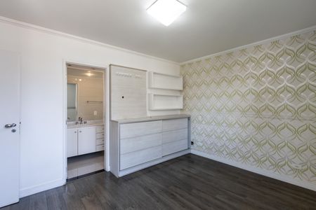 Apartamento à venda com 137m², 4 quartos e 2 vagasSuíte