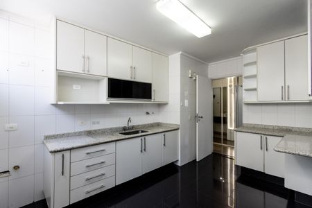 Apartamento à venda com 137m², 4 quartos e 2 vagasCozinha