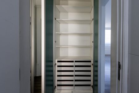 Apartamento à venda com 137m², 4 quartos e 2 vagasCorredor