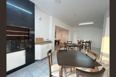 Apartamento para alugar com 140m², 3 quartos e 2 vagas Apartamento para alugar com 140m², 3 quartos e 2 vagasÁrea comum - Churrasqueira