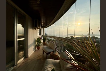 Apartamento para alugar com 140m², 3 quartos e 2 vagas Apartamento para alugar com 140m², 3 quartos e 2 vagasVaranda da Sala