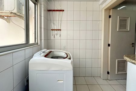 Apartamento para alugar com 140m², 3 quartos e 2 vagas Apartamento para alugar com 140m², 3 quartos e 2 vagasÁrea de Serviço