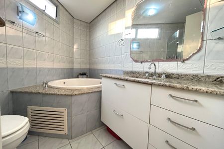 Apartamento para alugar com 140m², 3 quartos e 2 vagas Apartamento para alugar com 140m², 3 quartos e 2 vagasBanheiro suíte