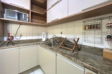 Apartamento para alugar com 140m², 3 quartos e 2 vagas Apartamento para alugar com 140m², 3 quartos e 2 vagasCozinha