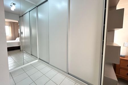 Apartamento para alugar com 140m², 3 quartos e 2 vagas Apartamento para alugar com 140m², 3 quartos e 2 vagasSuíte Closet