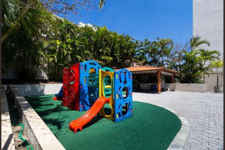 Apartamento para alugar com 71m², 2 quartos e 1 vaga Apartamento para alugar com 71m², 2 quartos e 1 vagaPlayground