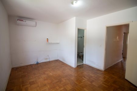 Casa à venda com 186m², 3 quartos e 2 vagas Casa à venda com 186m², 3 quartos e 2 vagasSuíte
