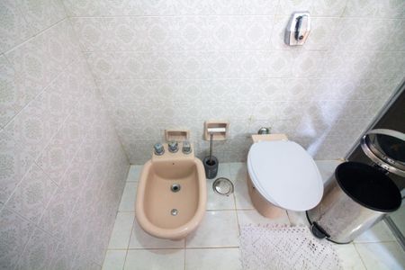 Casa à venda com 186m², 3 quartos e 2 vagas Casa à venda com 186m², 3 quartos e 2 vagasBanheiro da Suíte