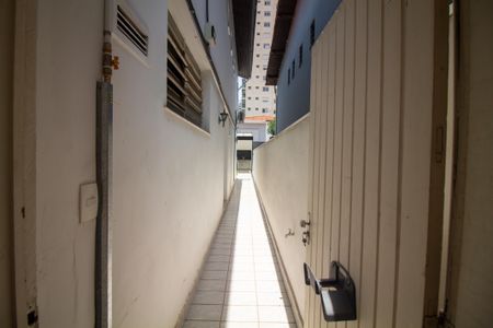 Casa à venda com 186m², 3 quartos e 2 vagas Casa à venda com 186m², 3 quartos e 2 vagasCorredor