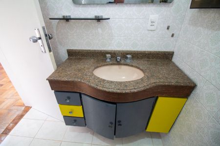 Casa à venda com 186m², 3 quartos e 2 vagas Casa à venda com 186m², 3 quartos e 2 vagasBanheiro da Suíte