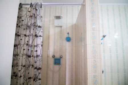 Casa à venda com 186m², 3 quartos e 2 vagas Casa à venda com 186m², 3 quartos e 2 vagasBanheiro